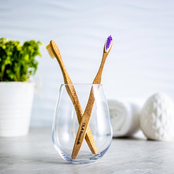 4-Pack stunning toothbrushes